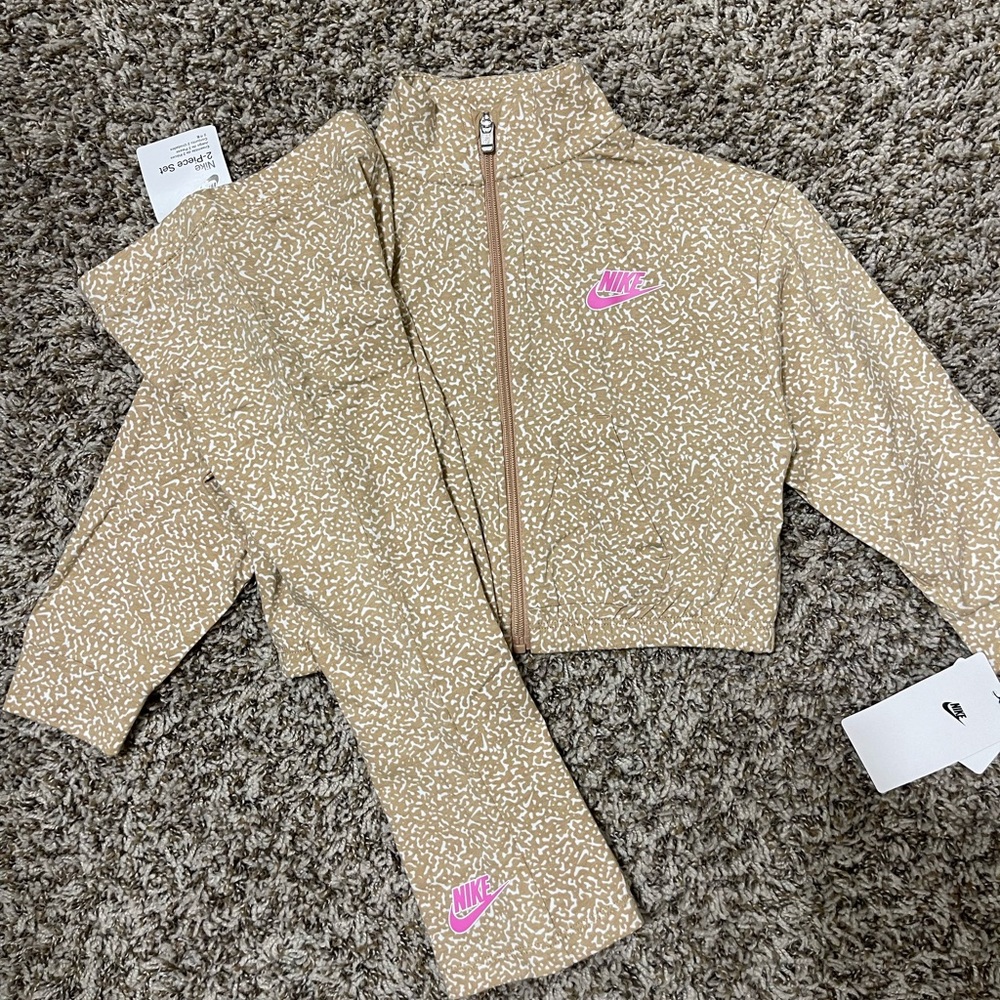 Toddler Girls Nike Jacket and Leggings Set - Picture 6 of 6